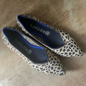 Rothy’s point flat